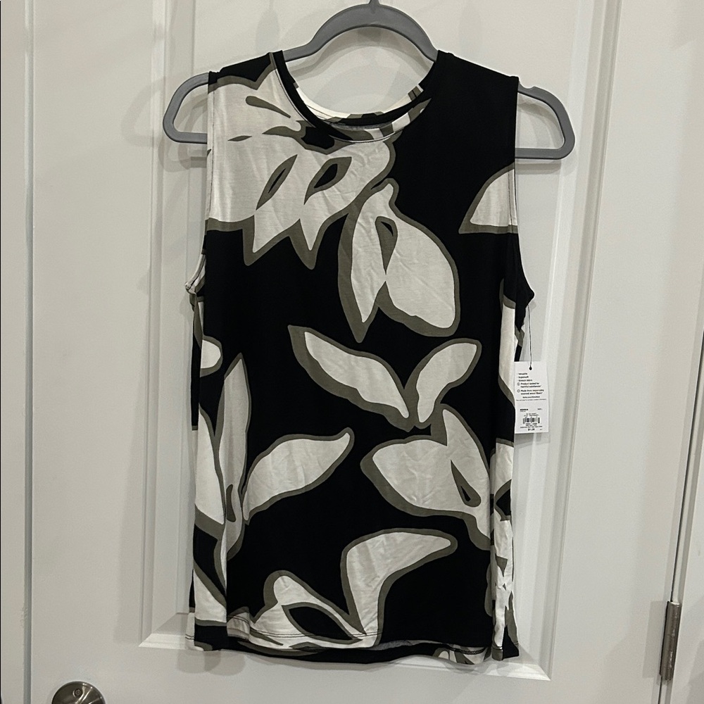 Bundle of Nine West Soft-Spun Abstract Patterned Sleeveless Tank Tops - Picture 6 of 7